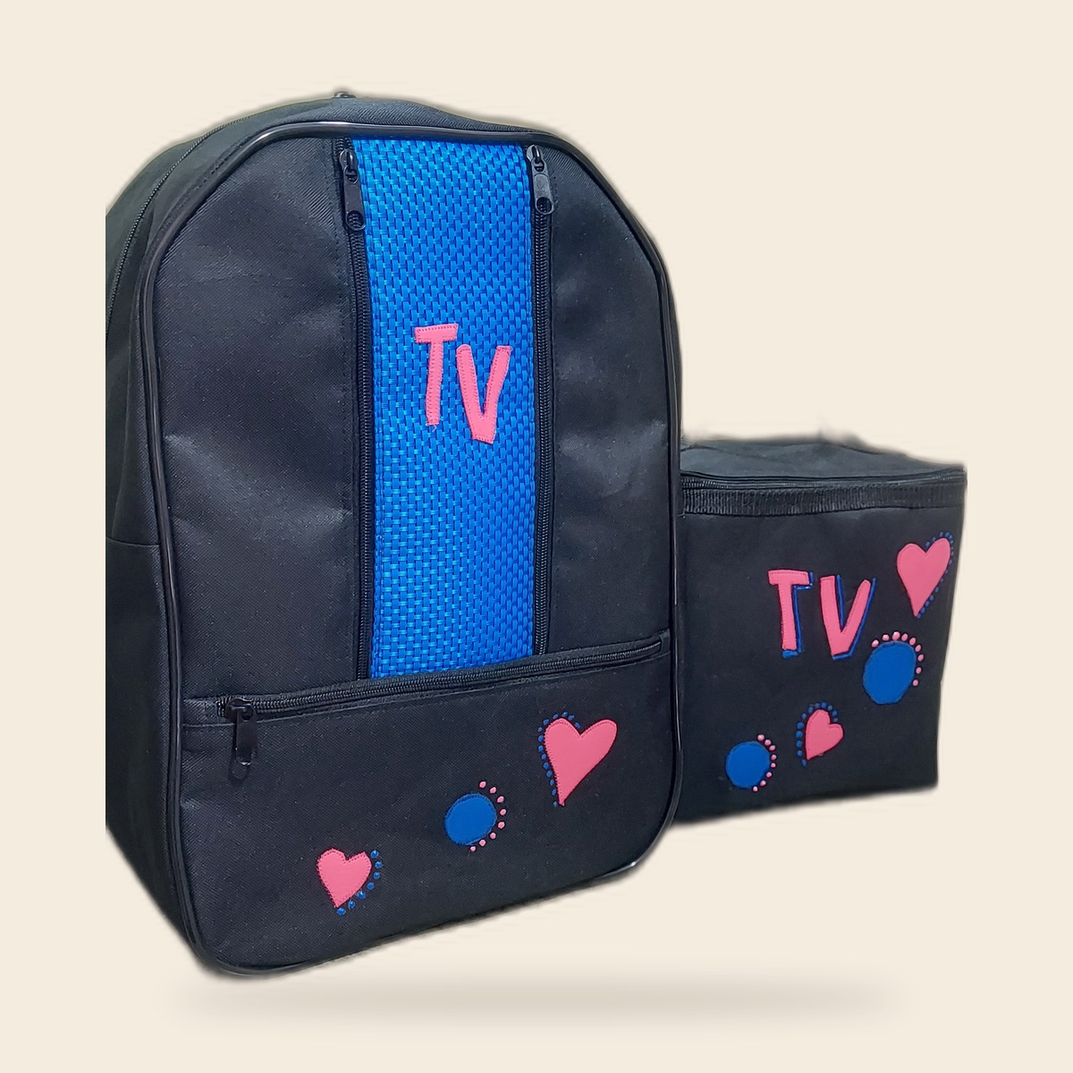 Matching backpack and lunch bag school set